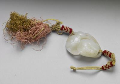 图片[2]-Jade bat-and-peach pendant, Qing dynasty (1644-1911)-China Archive